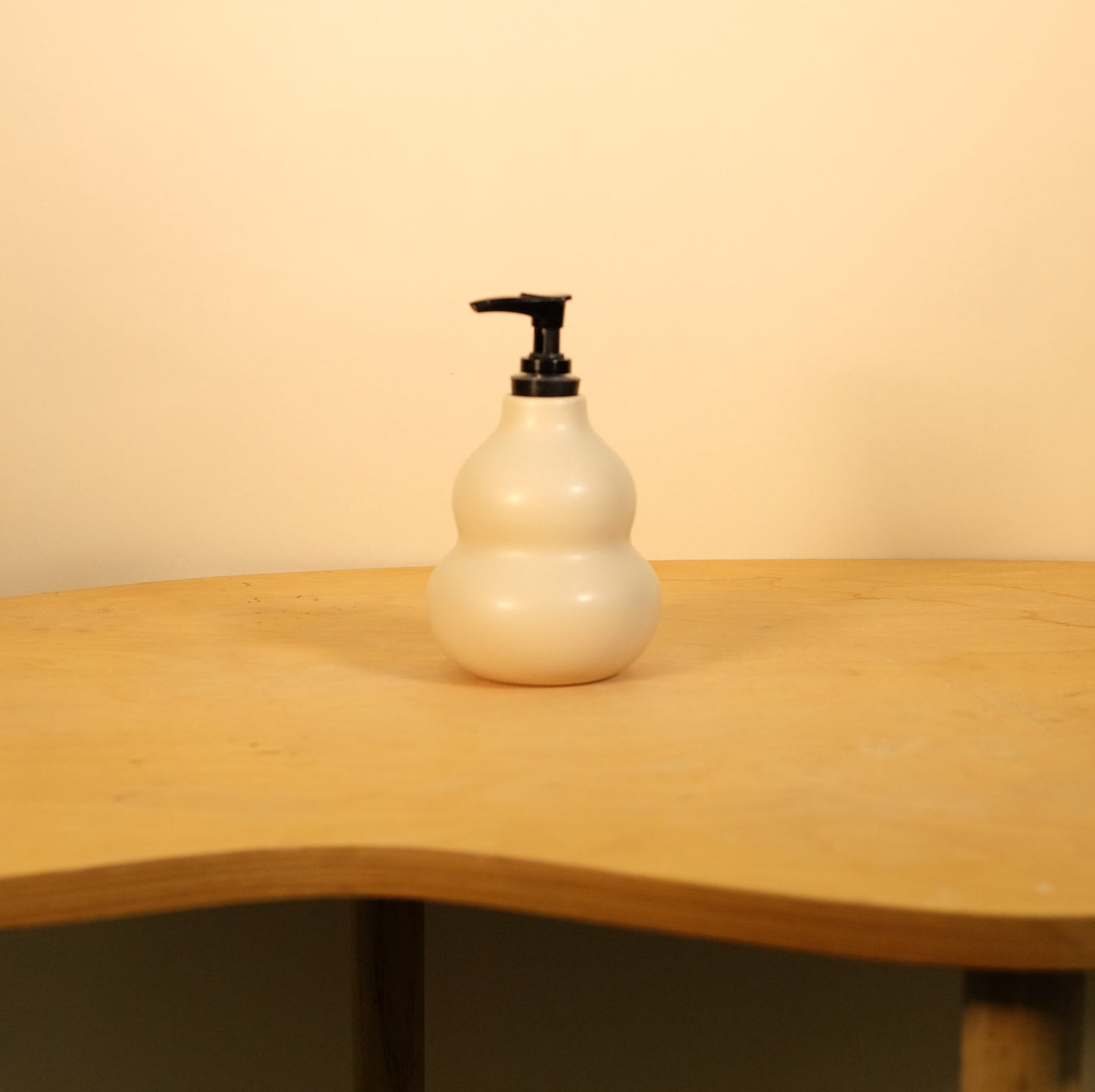 Cream Soap Dispenser 4