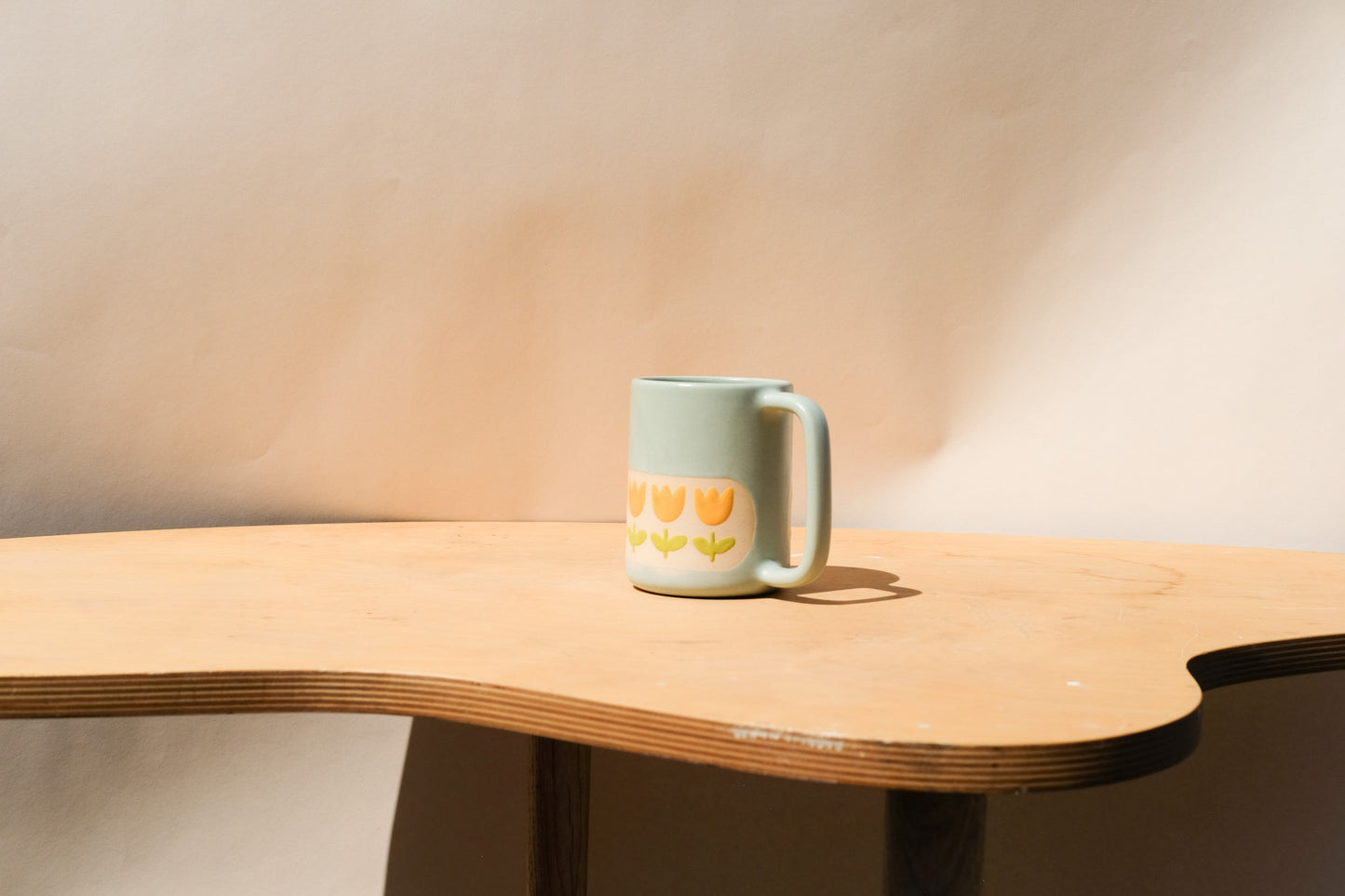 *Preorder* Gradient Tulip Mug