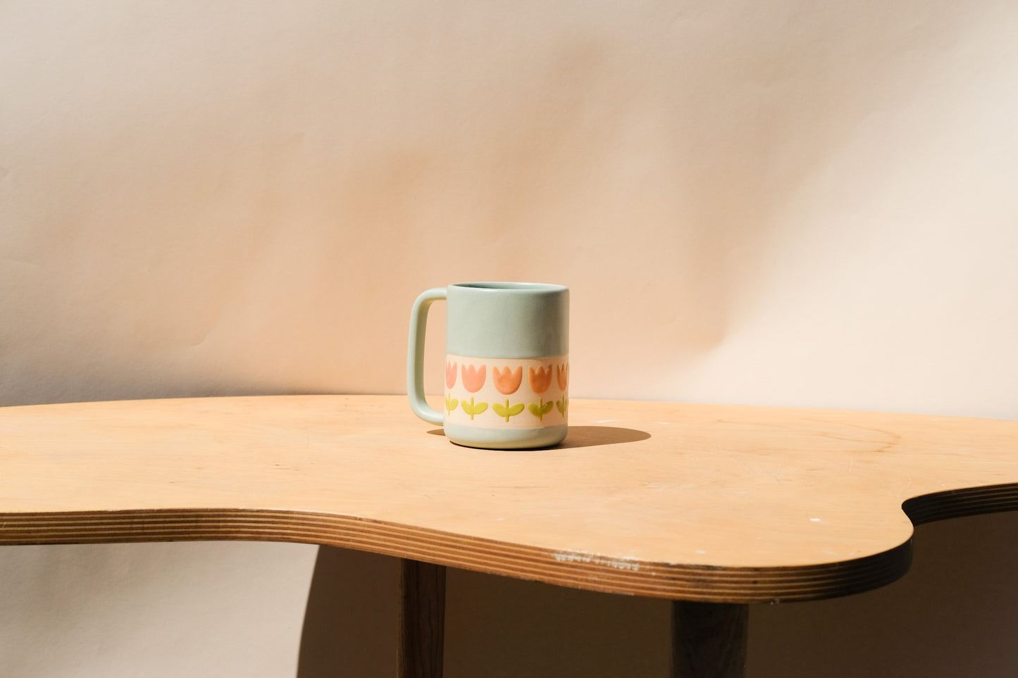 *Preorder* Gradient Tulip Mug