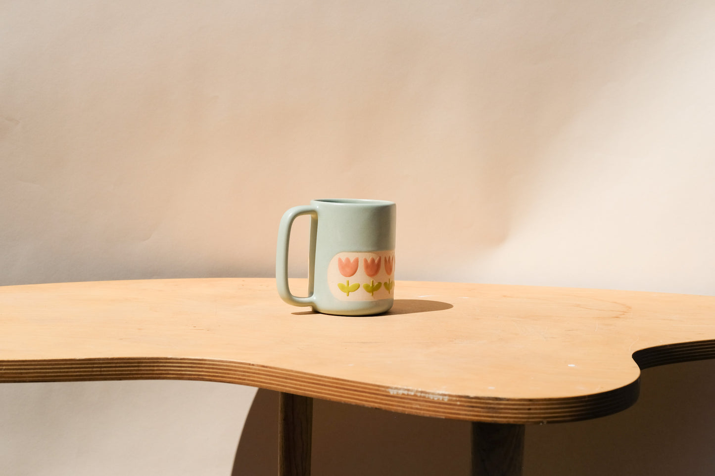 *Preorder* Gradient Tulip Mug