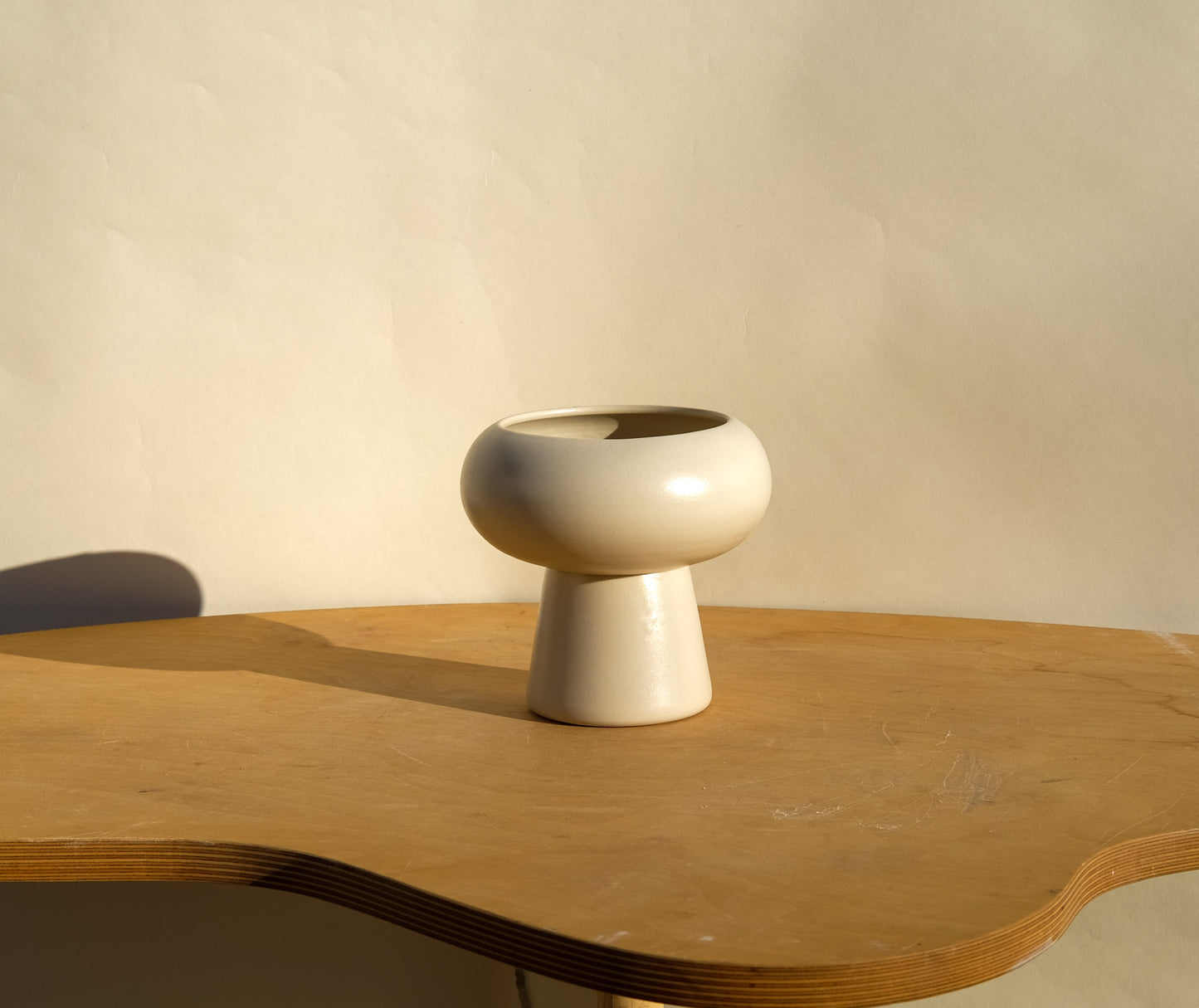 Small Pedestal Planter Bone