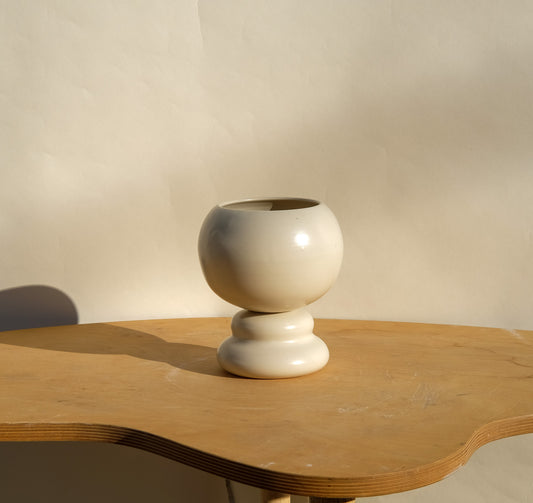 Medium Pedestal Planter Bone