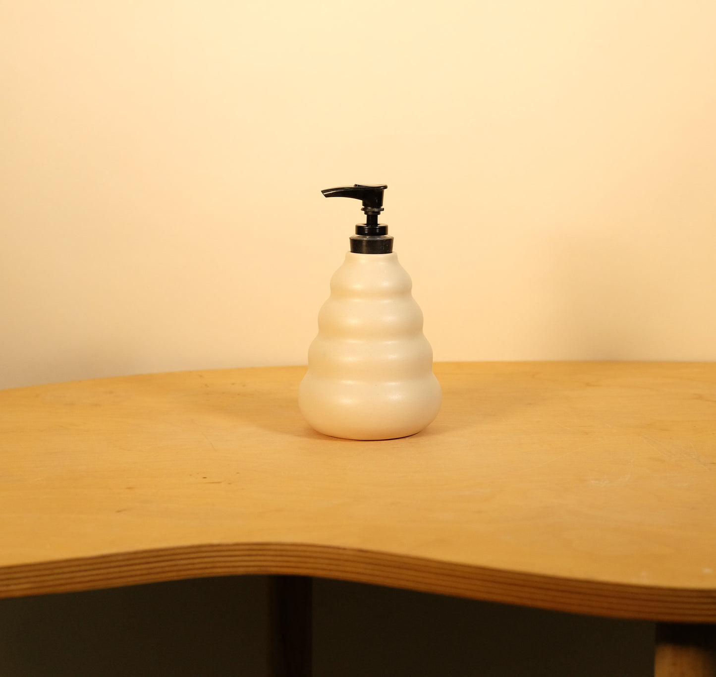 Cream Soap Dispenser 1