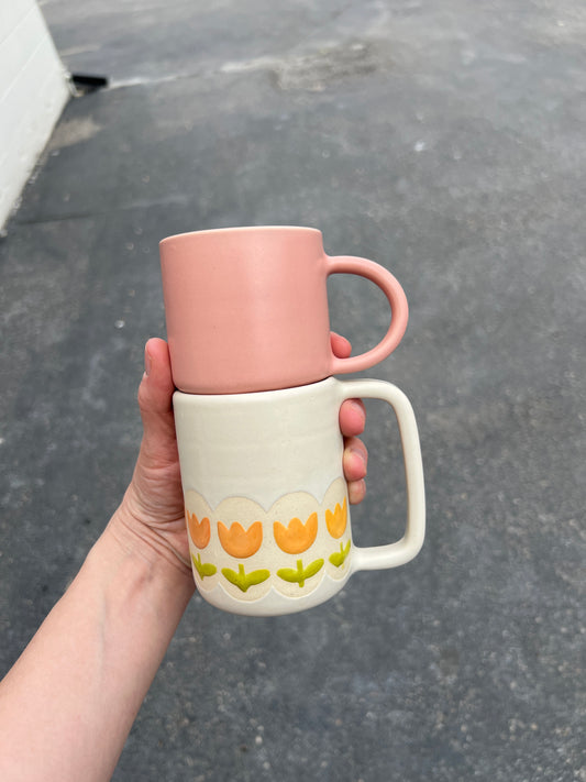 *Preorder* Gradient Tulip Mug